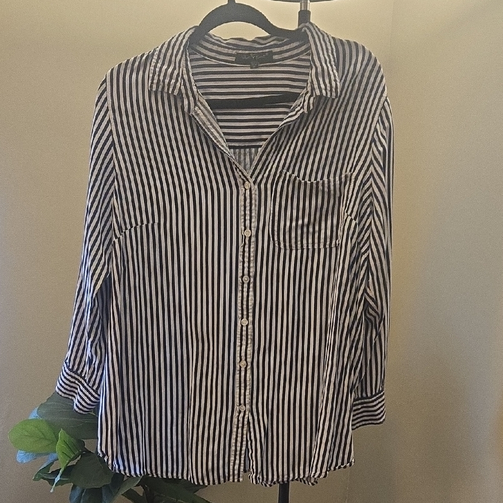 Velvet Heart Black and White Striped Button Down Shirt